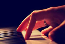 征途国际官网：体图：药厂有意引进佳夫来替代塔；佳夫的转会费约为2500万欧.